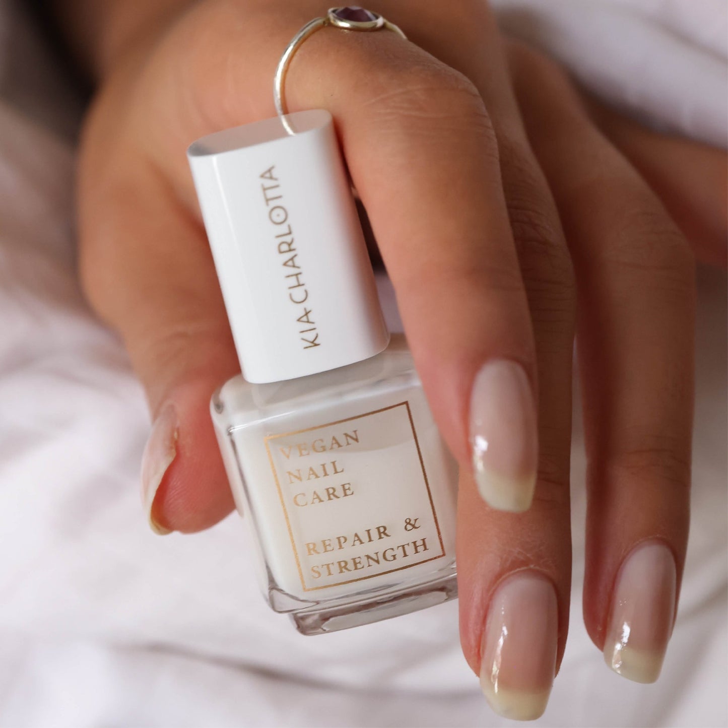 Kia Charlotta - Nail Care Repair & Strength 11 ml - WERTE FREUNDE