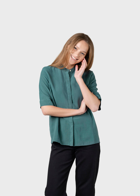 Klitmøller - Solrun shirt Moss Green - WERTE FREUNDE