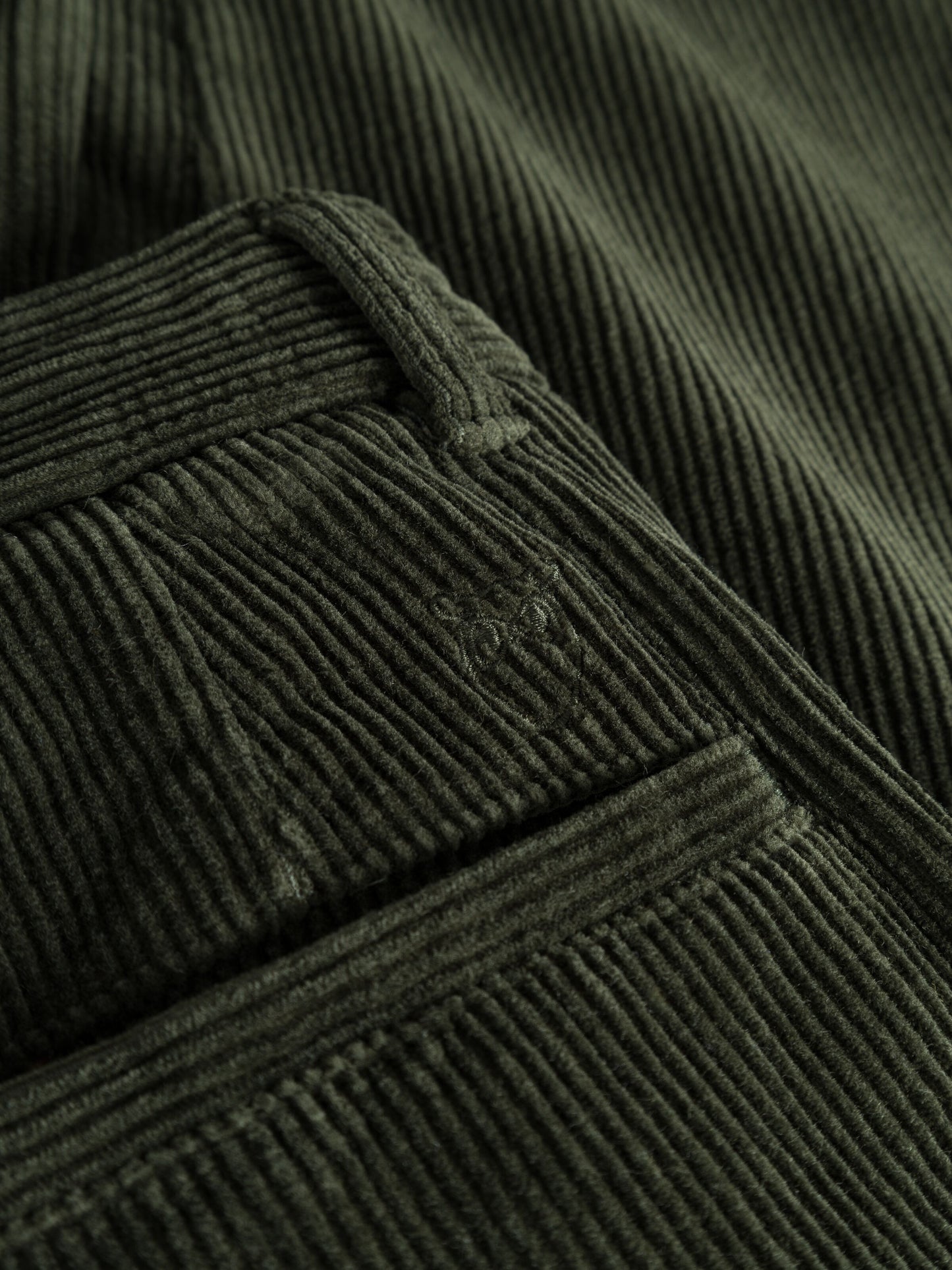 KCA - Organic Cotton CHUCK Corduroy Pants Forrest Night - WERTE FREUNDE