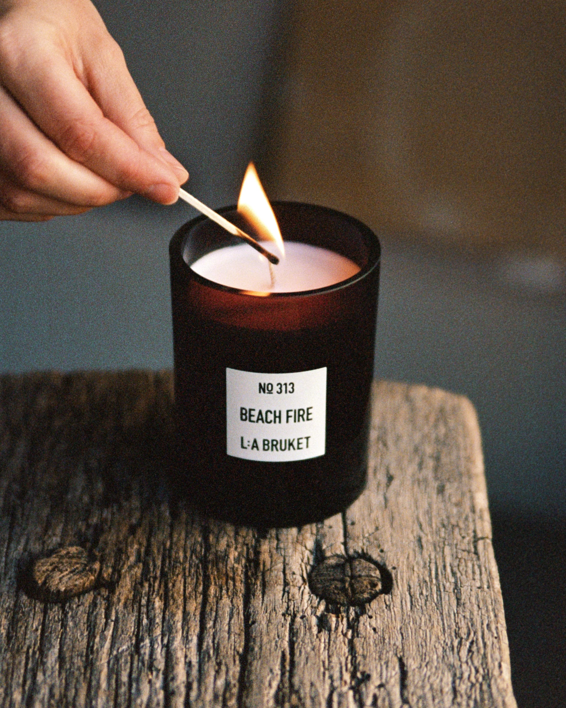 LA BRUKET - Duftkerze 313 Beach Fire 260g - WERTE FREUNDE