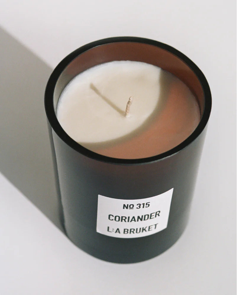 LA BRUKET - Duftkerze 315 Coriander 260g - WERTE FREUNDE