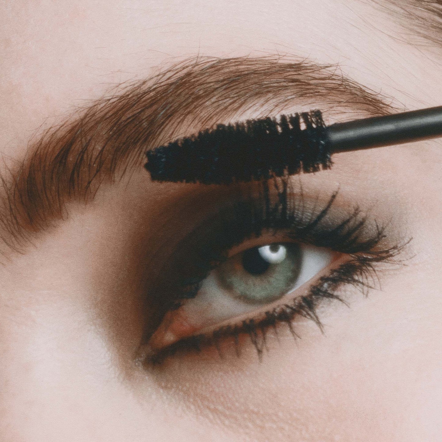 MADARA - COME CLOSER Infinite Lash Wimperntusch 6ml - WERTE FREUNDE