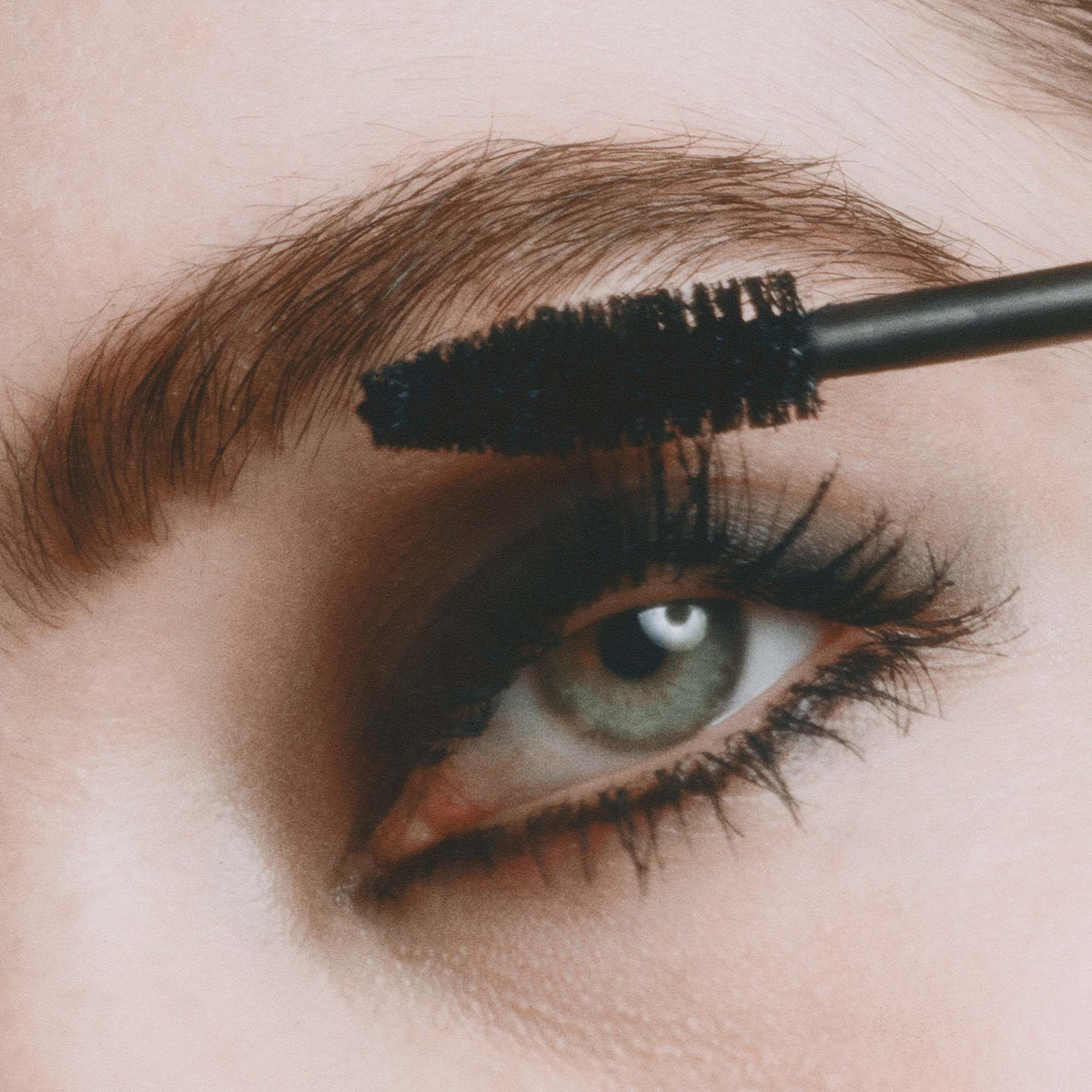 MADARA - COME CLOSER Infinite Lash Wimperntusch 6ml - WERTE FREUNDE