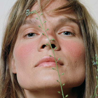 MADARA - MAGNETIC BLUSH mineral blush 6g - WERTE FREUNDE