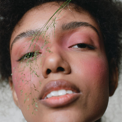 MADARA - MAGNETIC BLUSH mineral blush 6g - WERTE FREUNDE