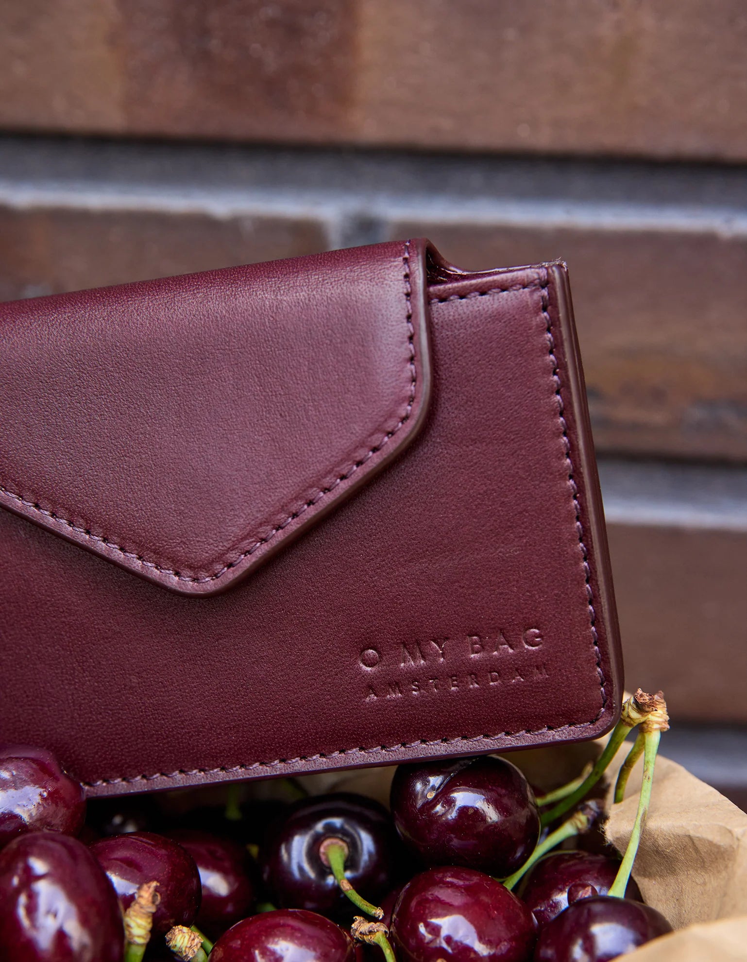 O MY BAG - Harmonica - Dark Cherry Classic Leather - WERTE FREUNDE