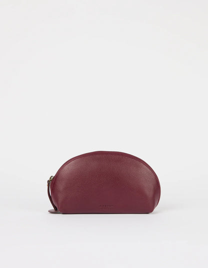 O MY BAG - Make up Case Medium - Dark Cherry Soft Grain - WERTE FREUNDE