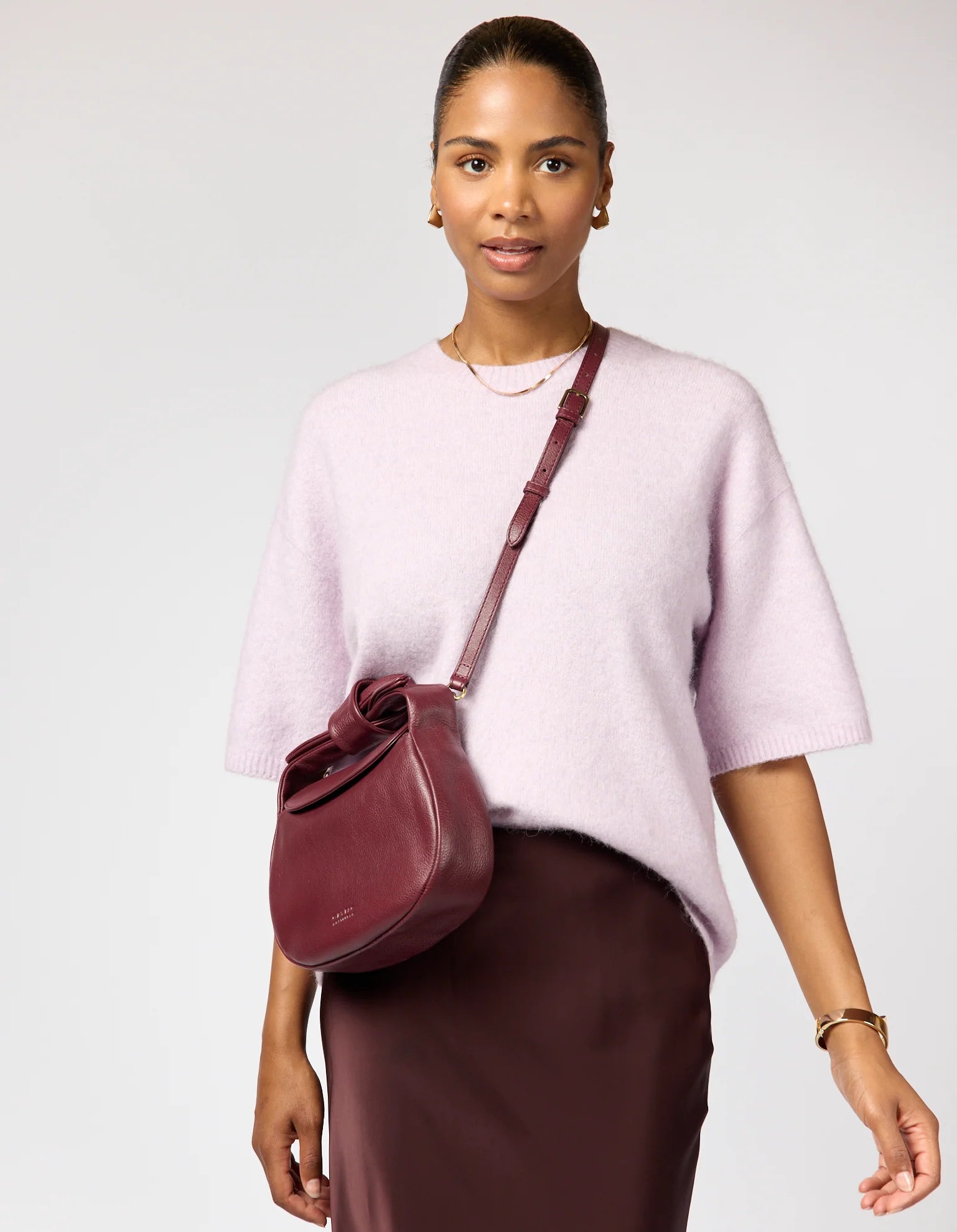 O MY BAG - Coco Croissant - Dark Cherry Soft Grain - WERTE FREUNDE