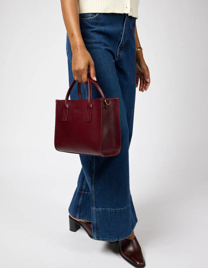 O MY BAG - Jackie Midi - Dark Cherry Classic Leather - WERTE FREUNDE