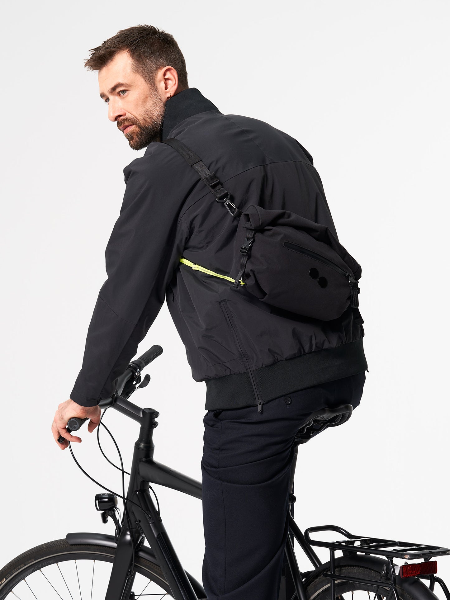 pinqponq - AKSEL Solid Black - WERTE FREUNDE