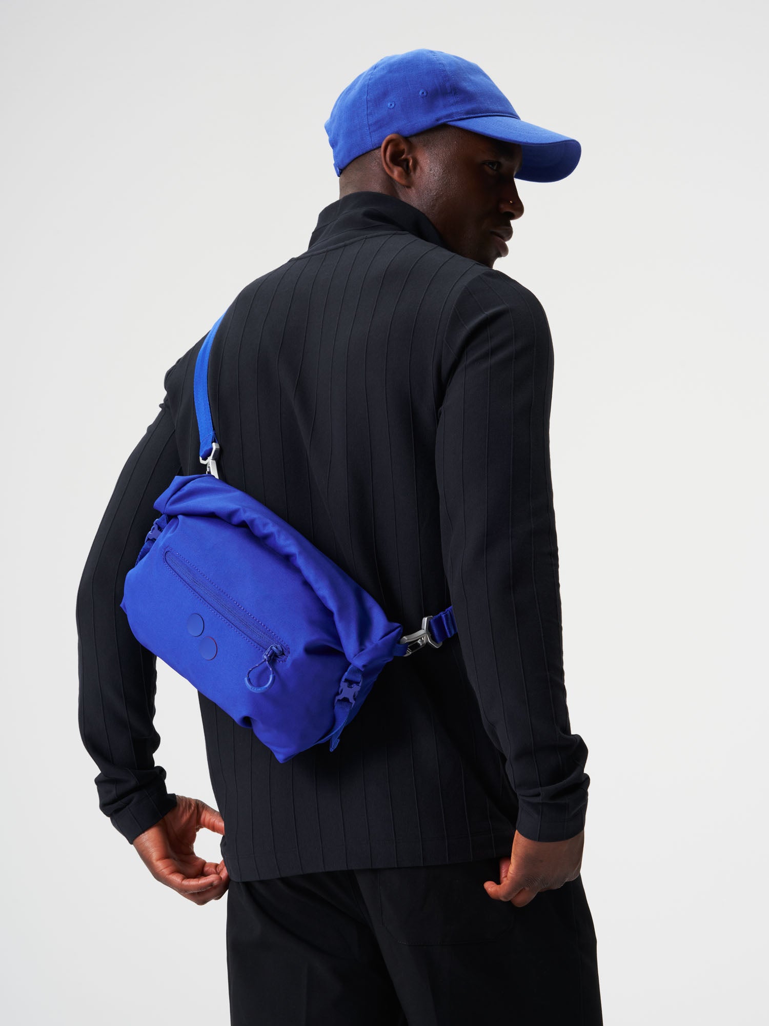 pinqponq - AKSEL Ultimate Blue - WERTE FREUNDE