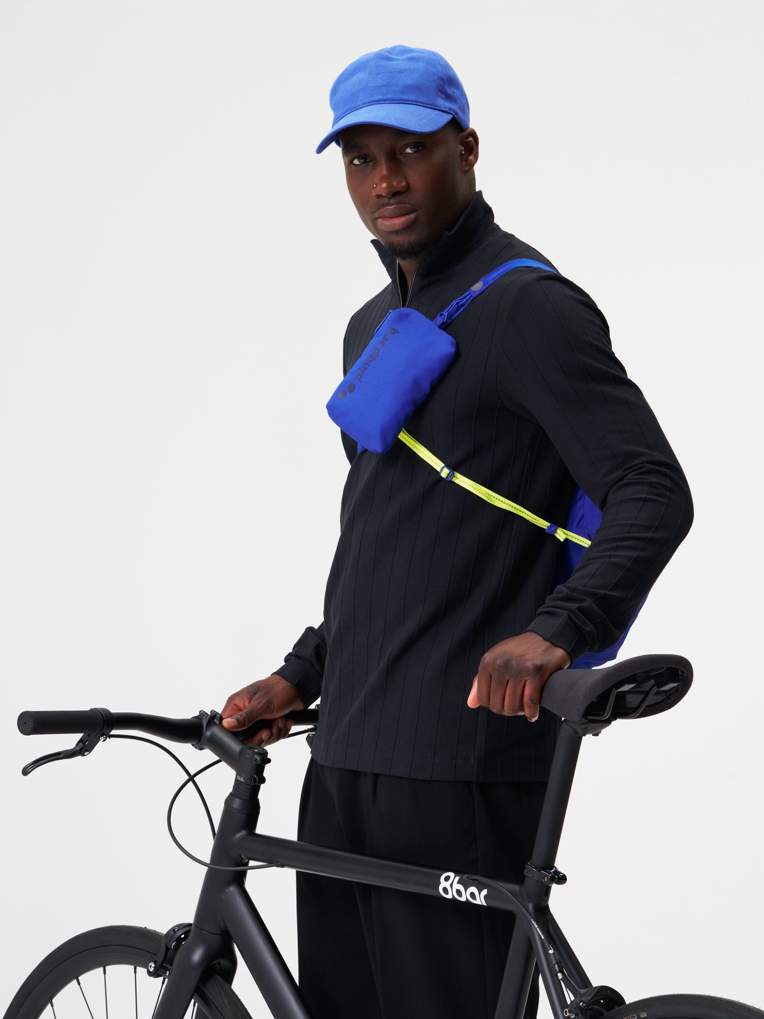 pinqponq - AKSEL Ultimate Blue - WERTE FREUNDE