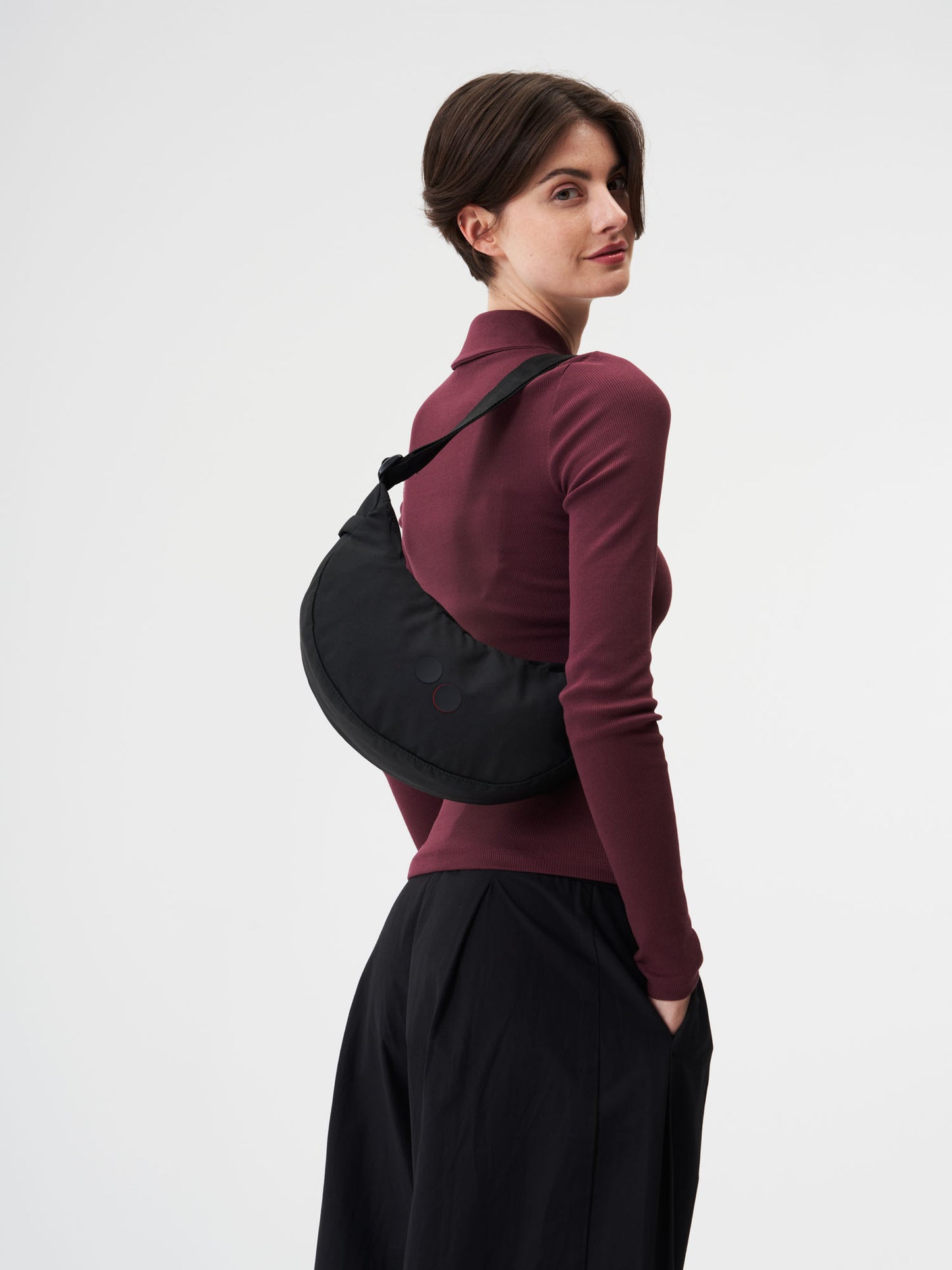 pinqponq - KRUMM Small Rooted Black - WERTE FREUNDE