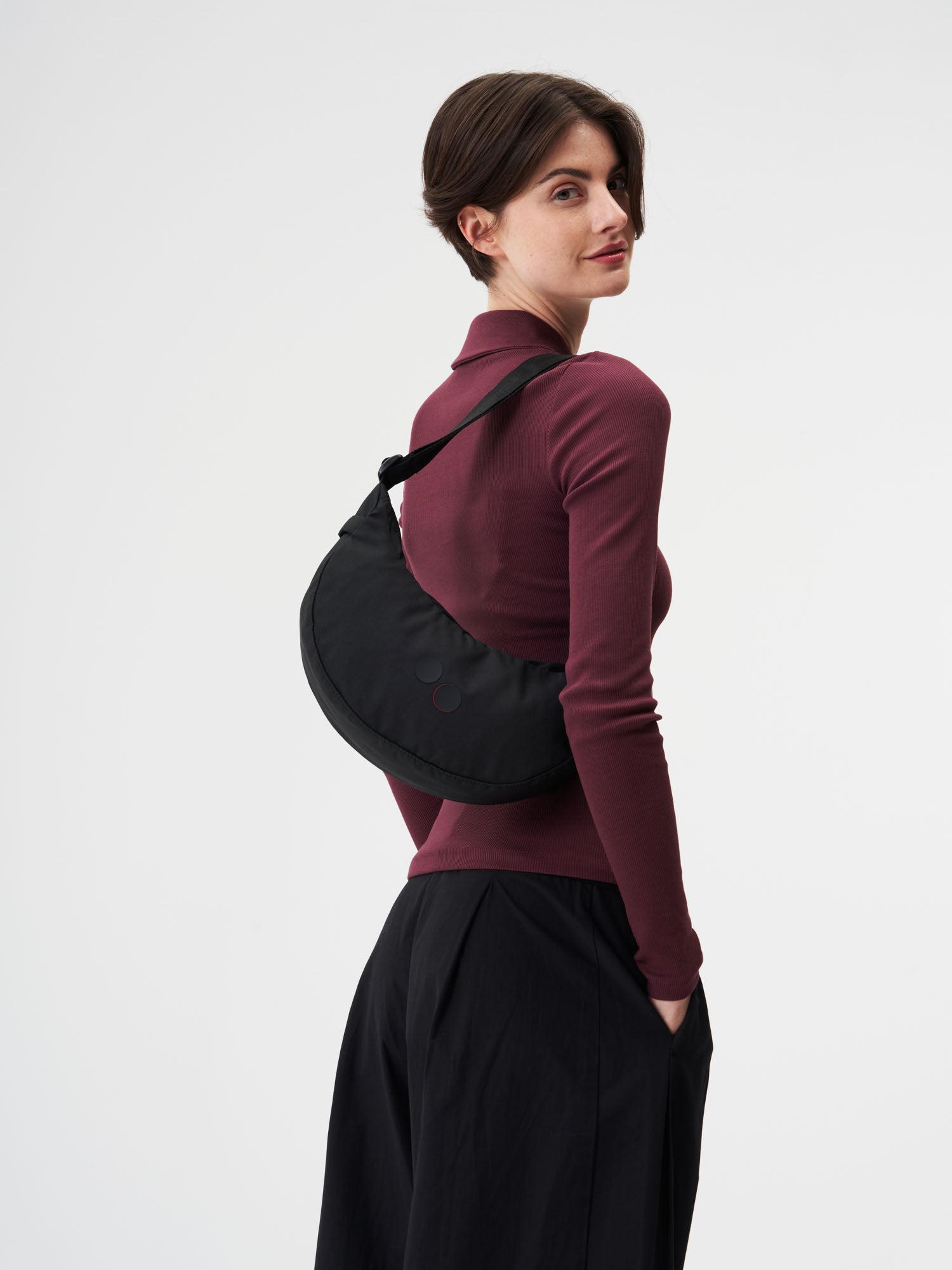 pinqponq - KRUMM Small Rooted Black - WERTE FREUNDE