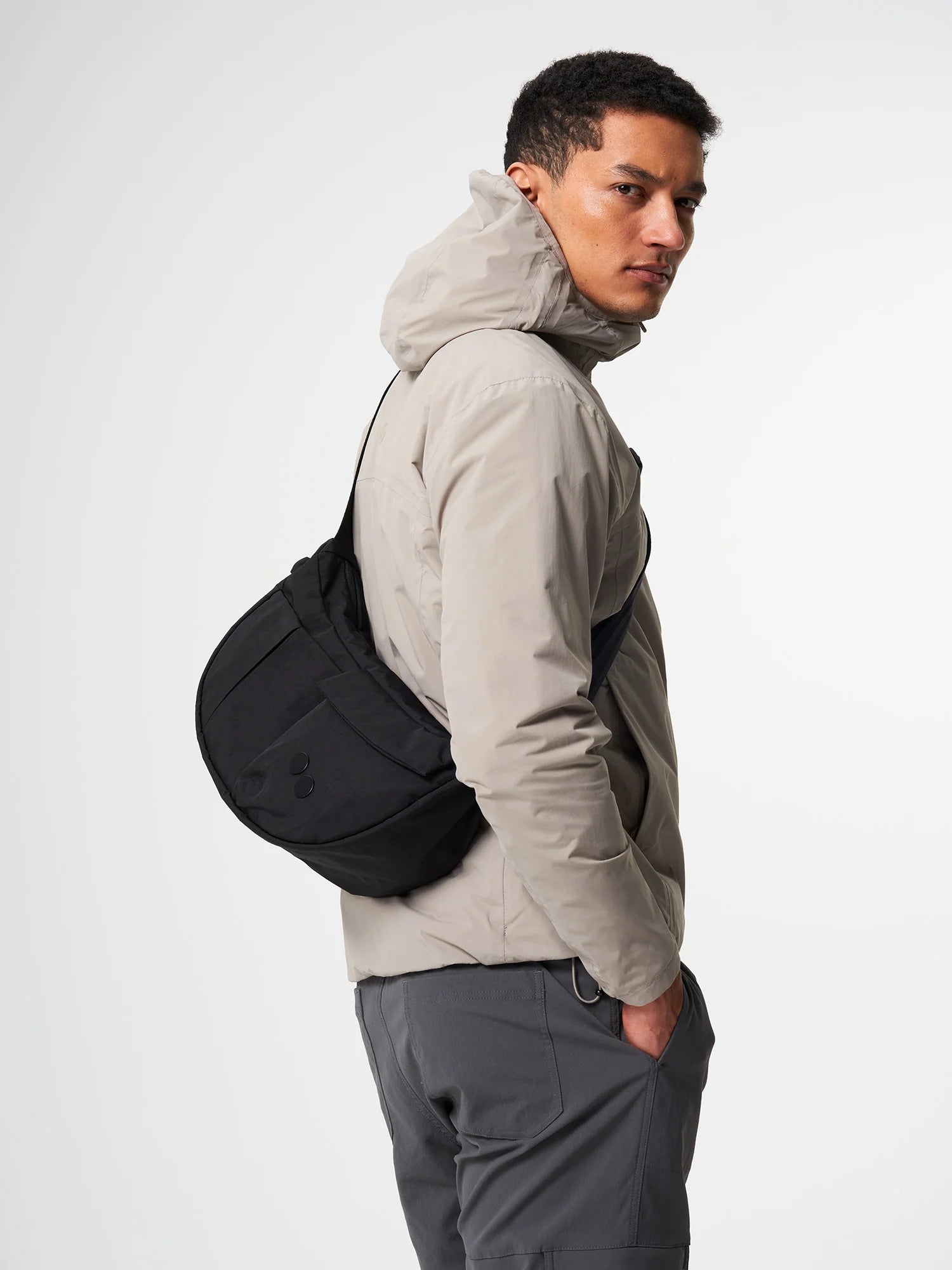 pinqponq - KRUMM Medium Shoulderbags Crinkle Black - WERTE FREUNDE