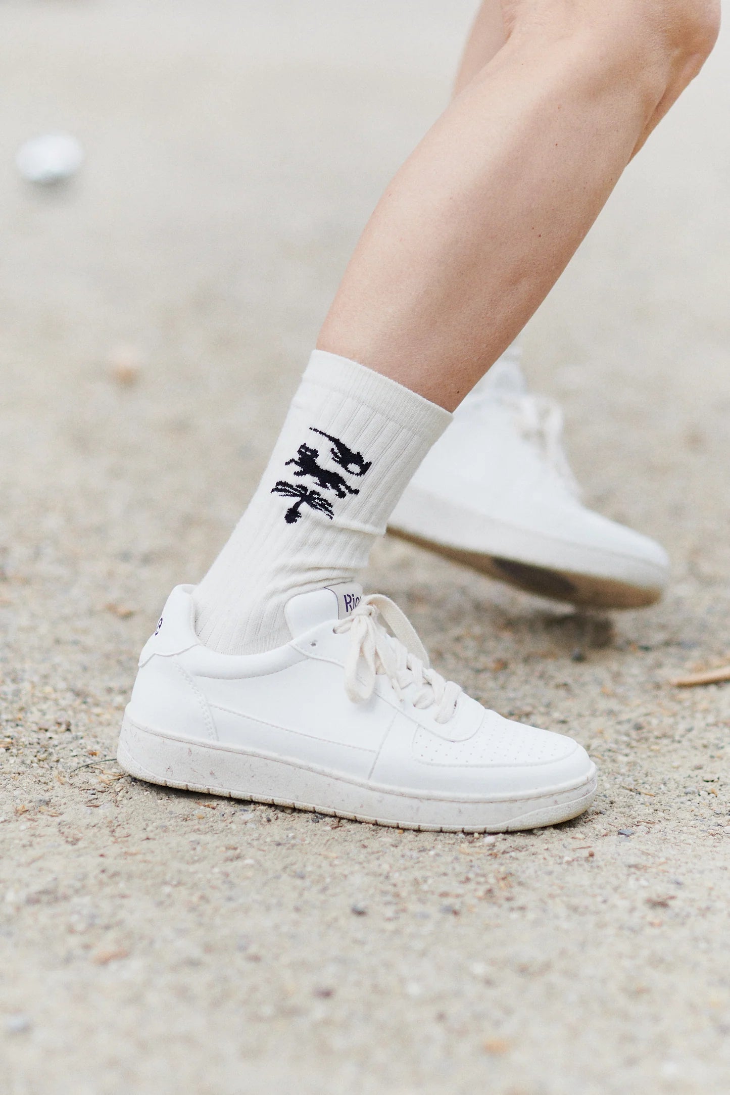 Rice - AVY ORGANIC CREW SOCK Ecru/Black - WERTE FREUNDE