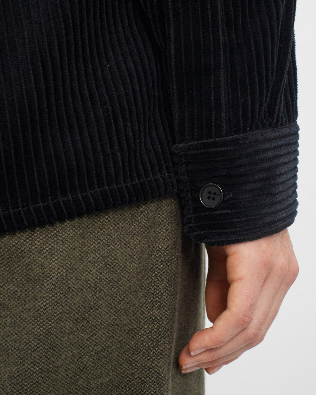 ROTHOLZ - Cord Casual Shirt Organic Cotton True Black - WERTE FREUNDE