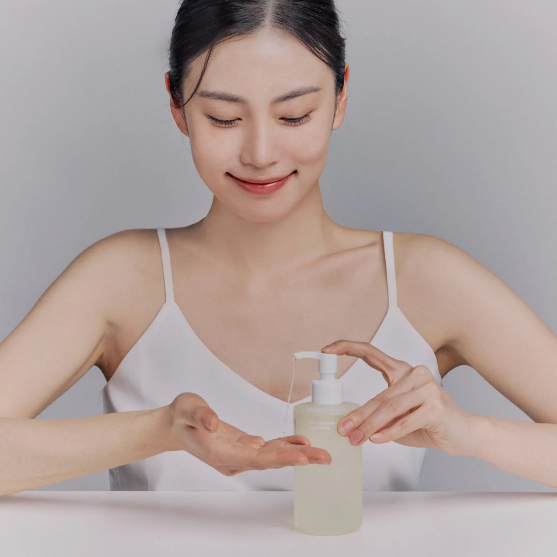 WHAMISA - Organic Flowers Cleansing Oil 260ml - WERTE FREUNDE