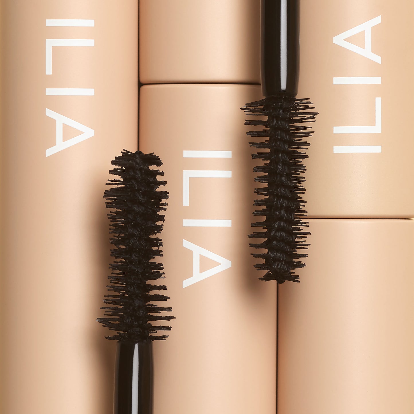 ILIA - Fullest Volumizing Mascara (Black) 9,5ml