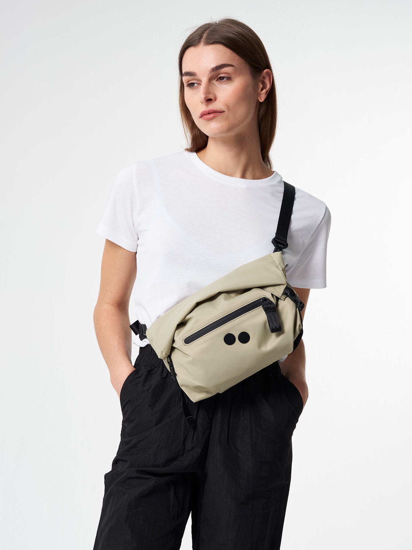 pinqponq - AKSEL Shoulderbags Pure Olive