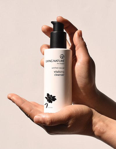 Living Nature - VITALISING CLEANSER 120ml - WERTE FREUNDE