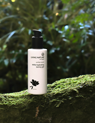 Living Nature - EXTRA HYDRATING TONING GEL 120ml - WERTE FREUNDE