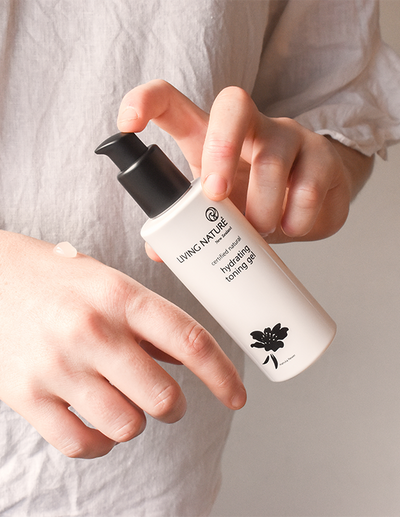 Living Nature - HYDRATING TONING GEL 120ml - WERTE FREUNDE
