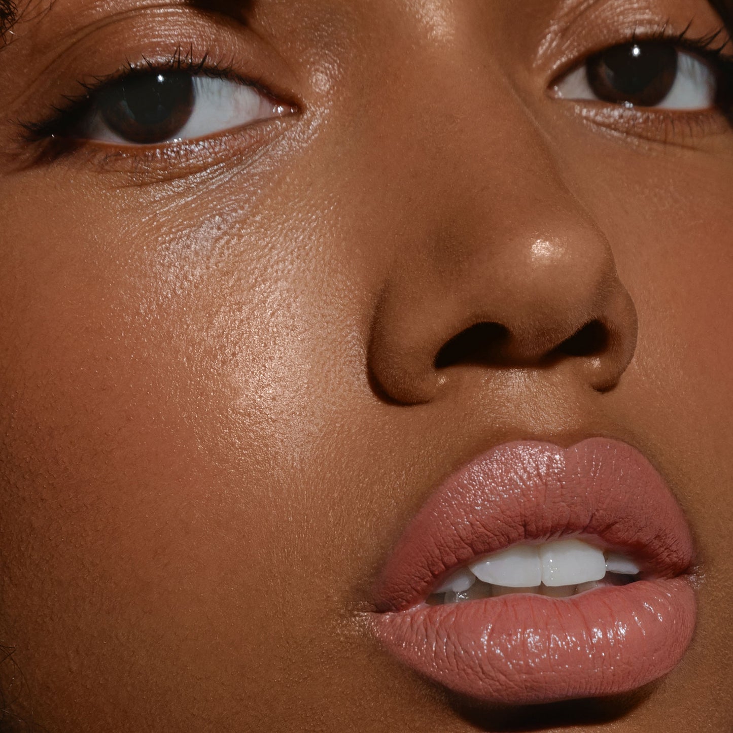 MADARA - VELVET WEAR Matte Cream Lipstick 3,8g - WERTE FREUNDE