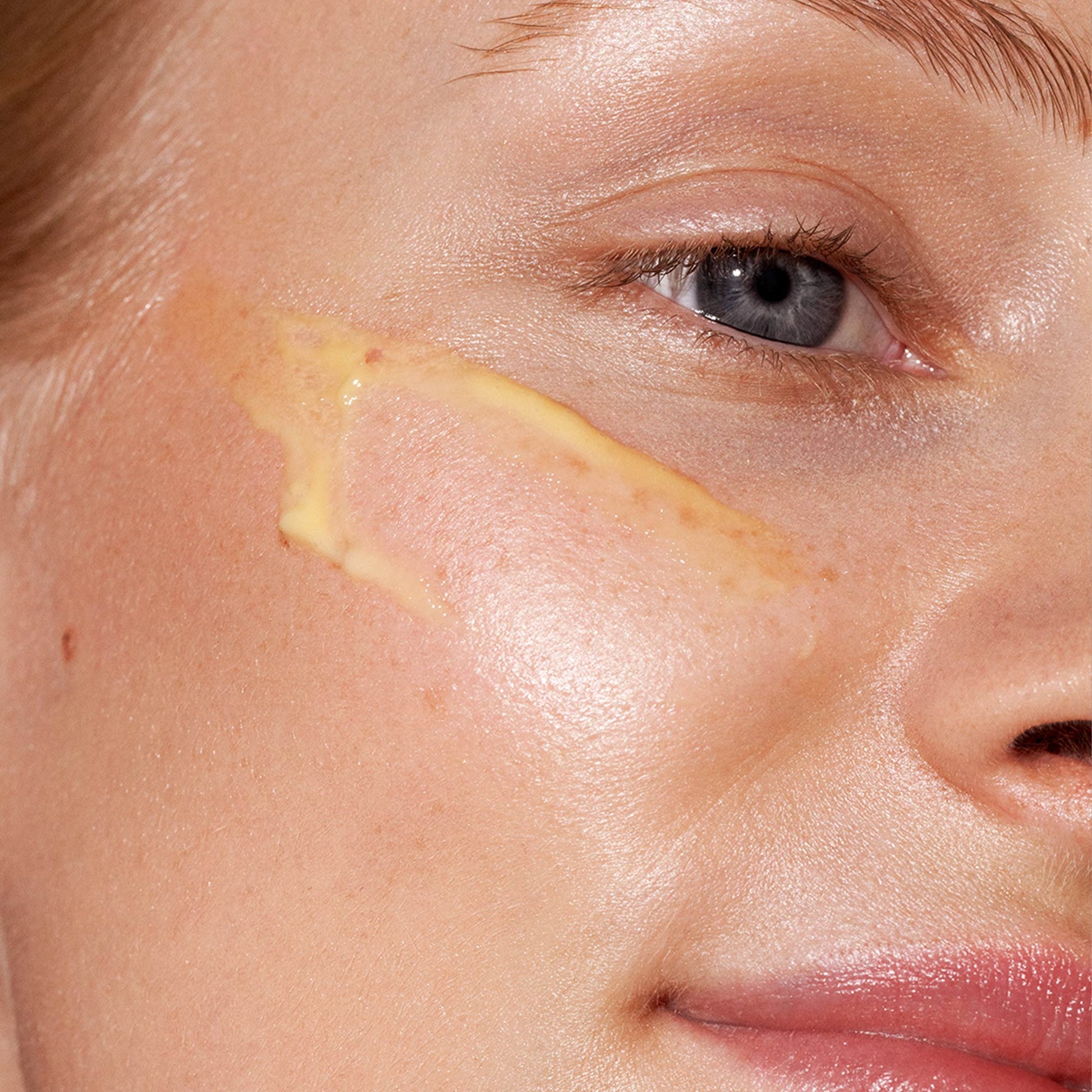 MADARA - Vitamin C Intense Glow Concentrate 30ml - WERTE FREUNDE