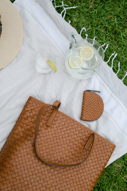 O MY BAG - Laura Coin Purse Cognac Woven Classic Leather - WERTE FREUNDE