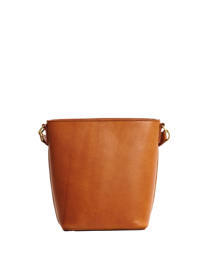 O MY BAG - BOBBI BUCKET BAG MIDI Classic Cognac - WERTE FREUNDE