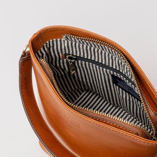 O MY BAG - BOBBI BUCKET BAG MIDI Classic Cognac - WERTE FREUNDE